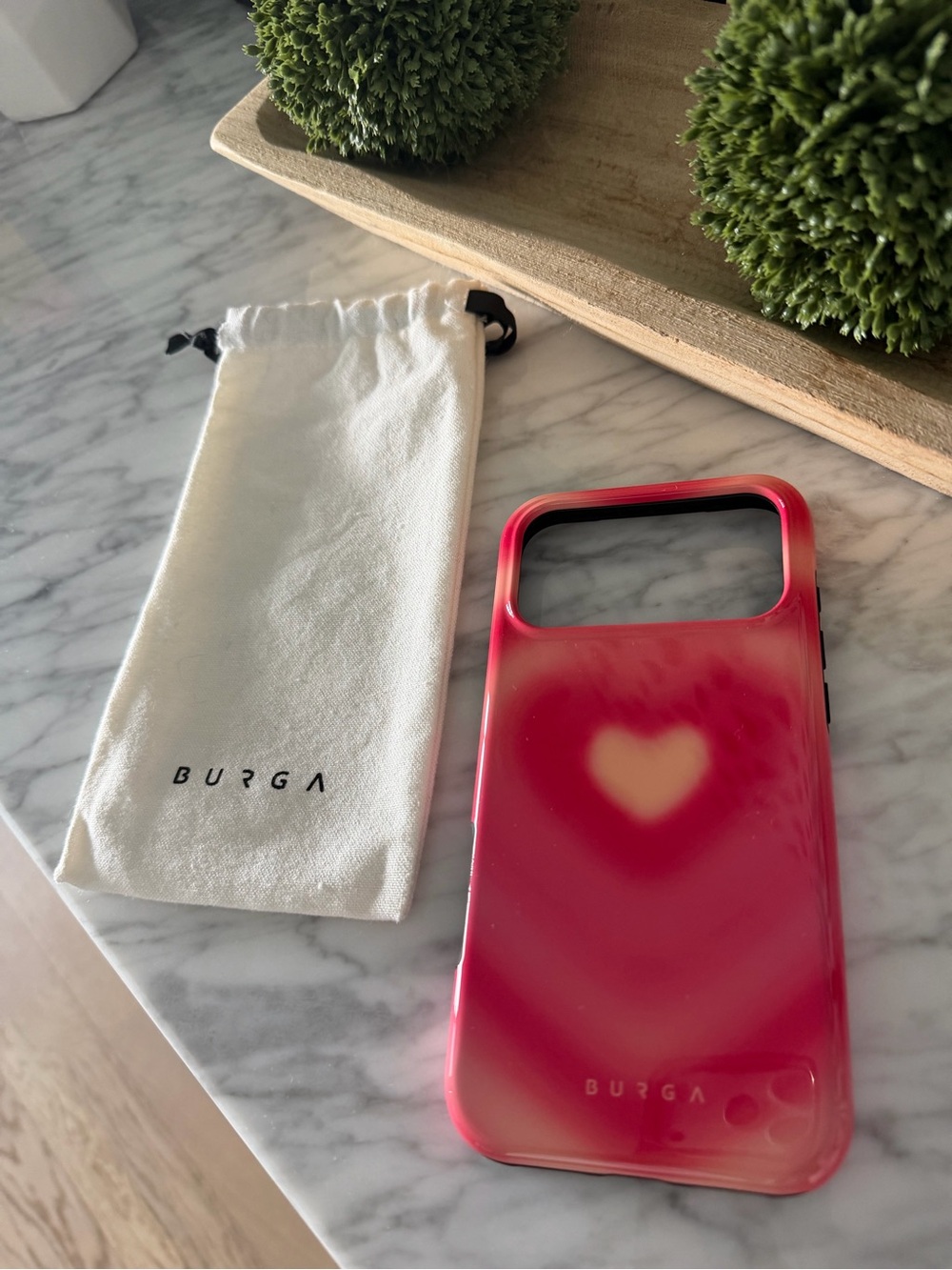 *Final price drop* BURGA Pink Heart Gradient iPhone 17 Pro Max* Case